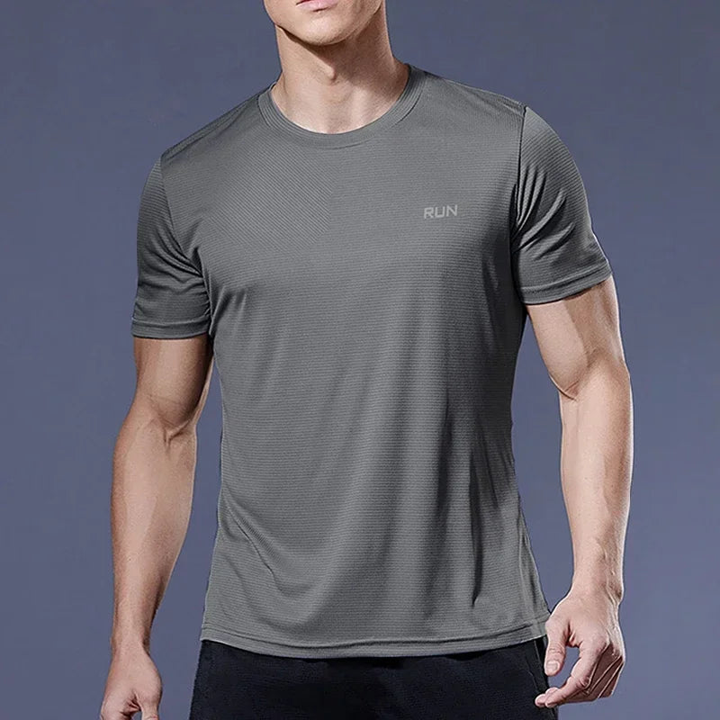 Summer High Elastic t-Shirt Men Breathable Ice Silk t Shirt